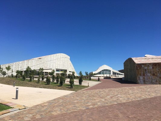 Cidade da Cultura de Galicia leží na nejvyšším kopci Santiaga. Celý komplex podporuje hlavně kulturní akce ve městě a_umělce. Santiago de Compostela, 15. 9. 2019 